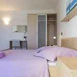 Apartament Athina *