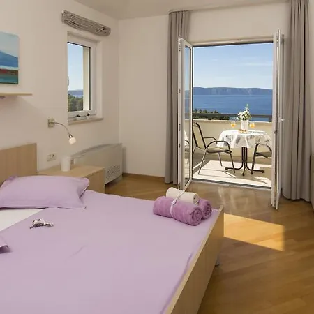 Apartmani Athina * Tucepi
